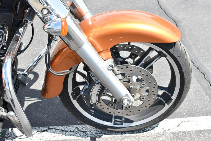 2015 Harley-Davidson Freewheeler Amber Whiskey FLRT