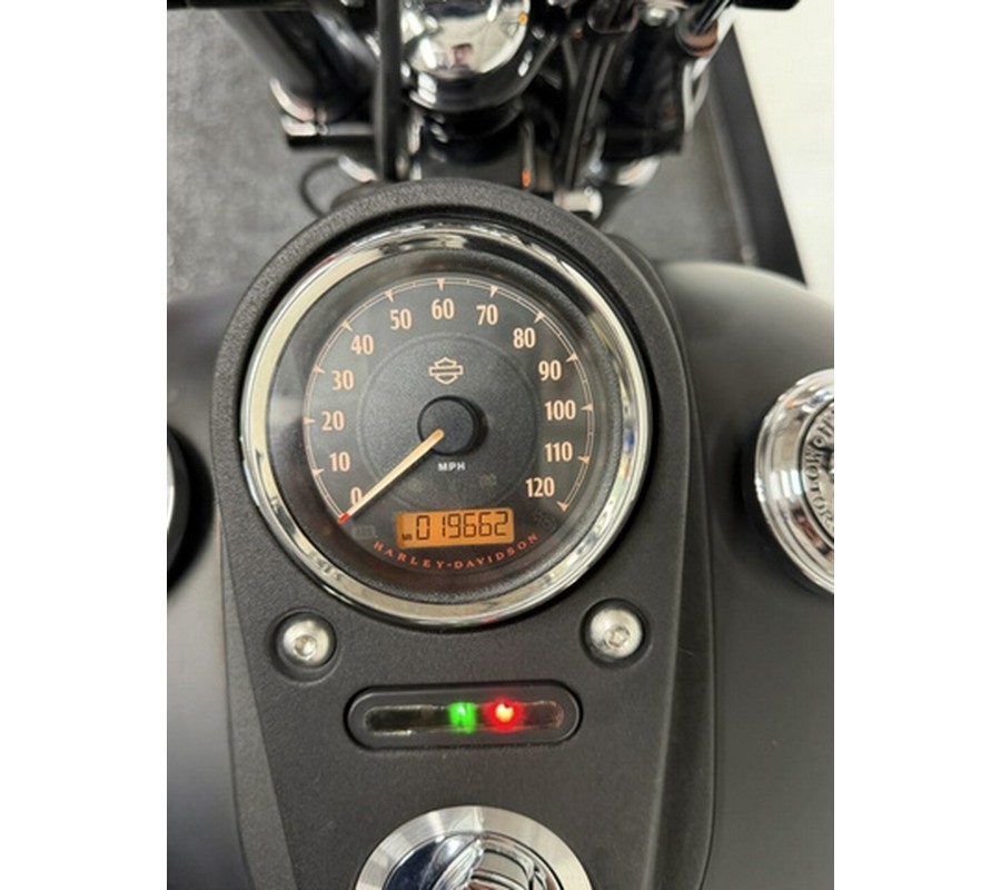 2016 Harley-Davidson Dyna FXDB - Street Bob
