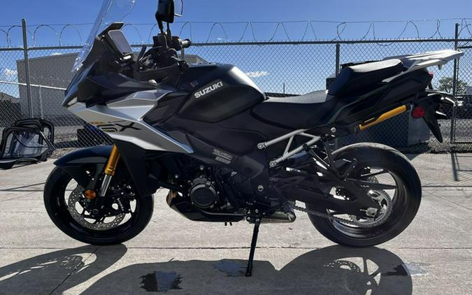 2024 Suzuki GSX-S1000GX Plus