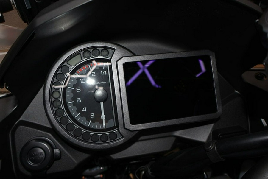 2025 Kawasaki Versys 1100 SE LT ABS