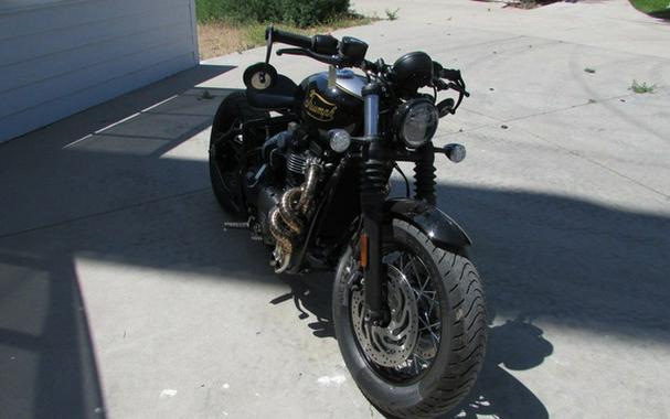 2025 Triumph Bonneville Bobber TFC Phantom Black/Marble Gold