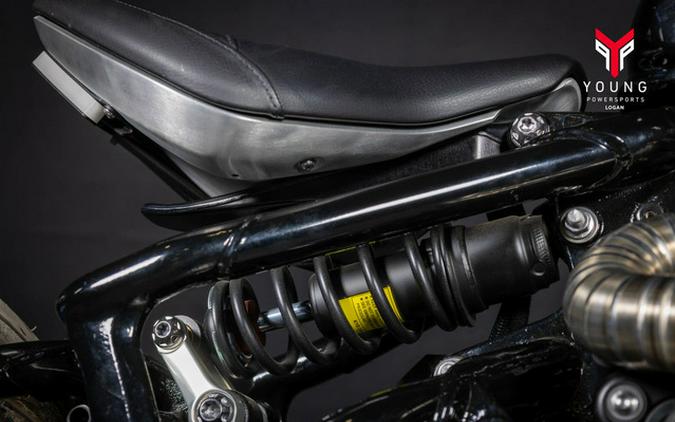 2025 Triumph Bonneville Bobber TFC Phantom Black/Marble Gold