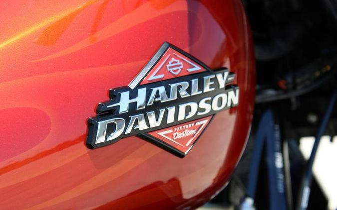 2025 Harley-Davidson® FLHX - Street Glide®
