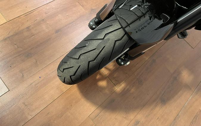 2025 Ducati DIAVEL V4