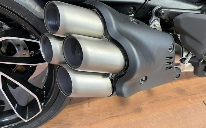 2025 Ducati DIAVEL V4