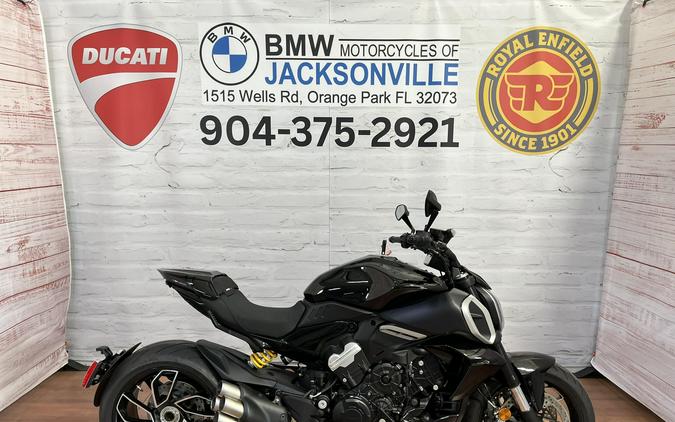 2025 Ducati DIAVEL V4