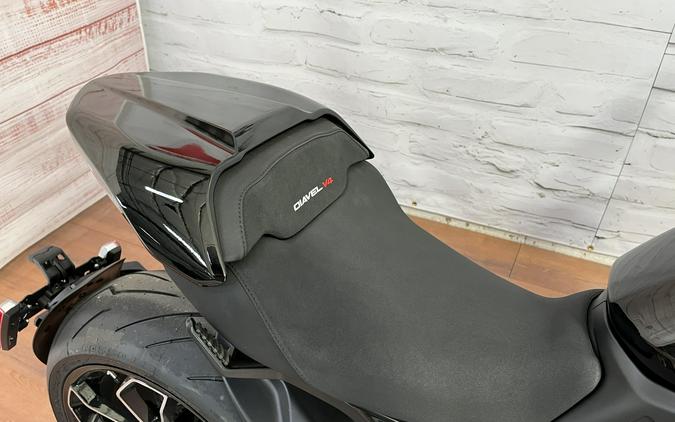 2025 Ducati DIAVEL V4
