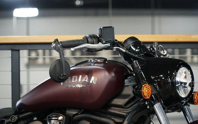 2026 Indian Scout Bobber Limited +Tech Maroon Metallic Smoke