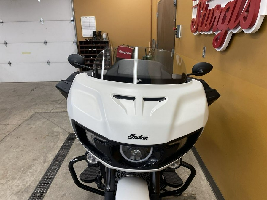 2021 Indian Motorcycle® Challenger® Dark Horse White Smoke