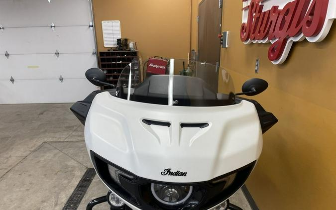 2021 Indian Motorcycle® Challenger® Dark Horse White Smoke