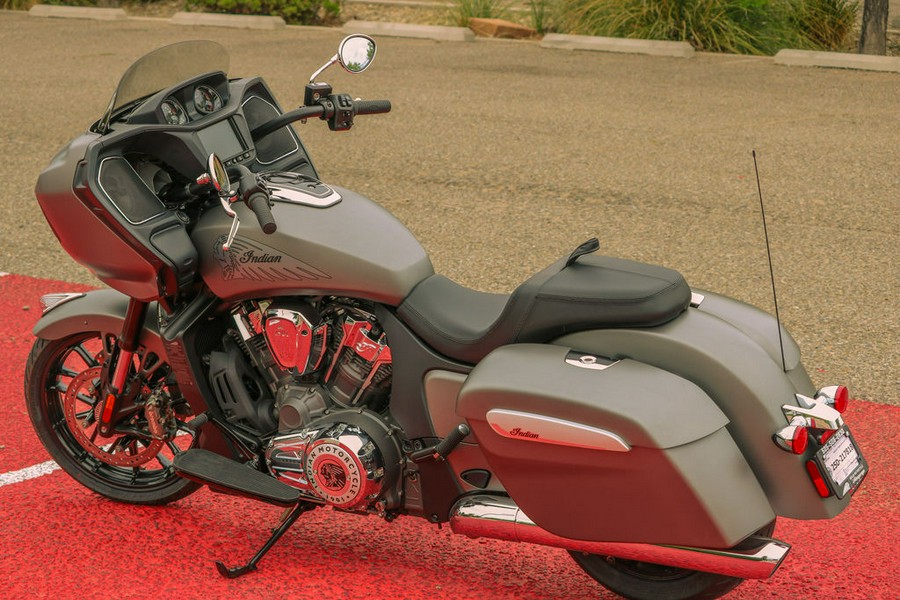 2025 Indian Motorcycle® Challenger® Heavy Metal Smoke