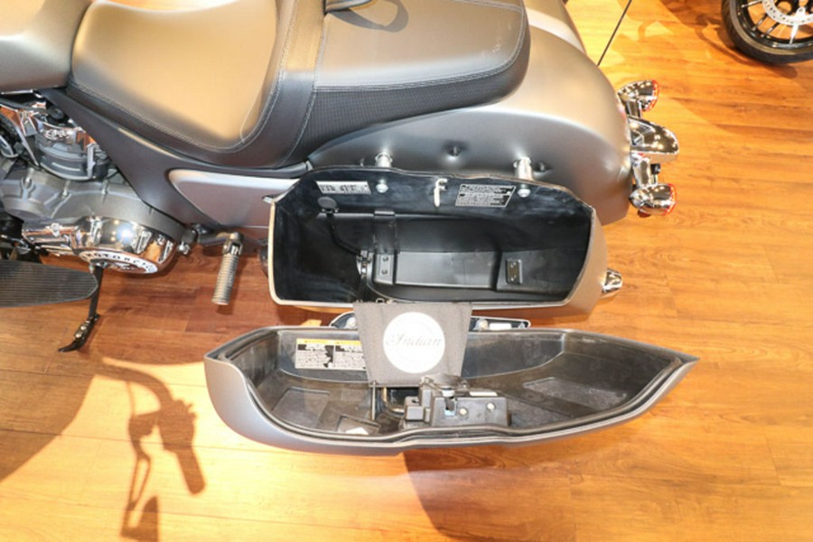 2025 Indian Motorcycle® Challenger® Heavy Metal Smoke