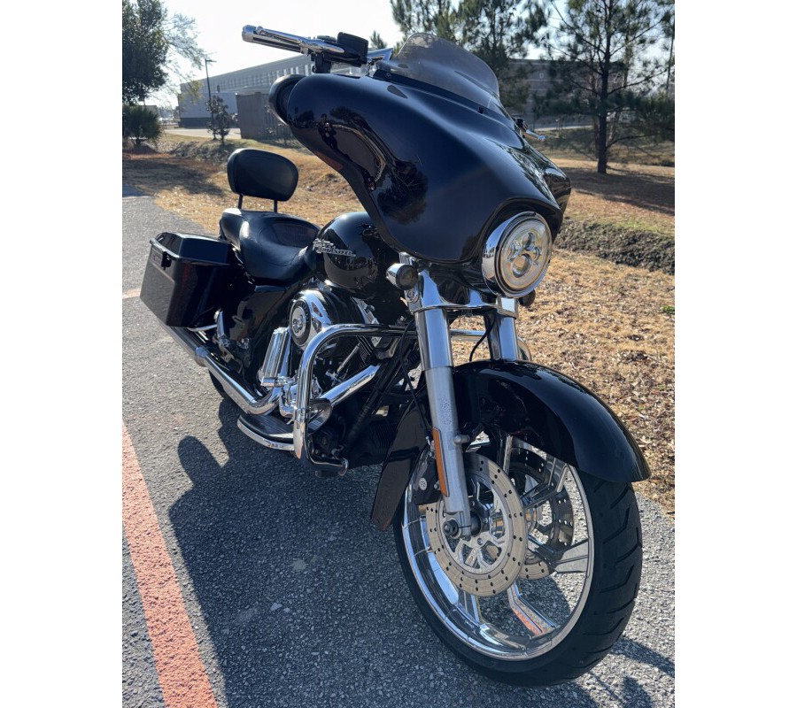 2011 Harley-Davidson® FLHX Street Glide®