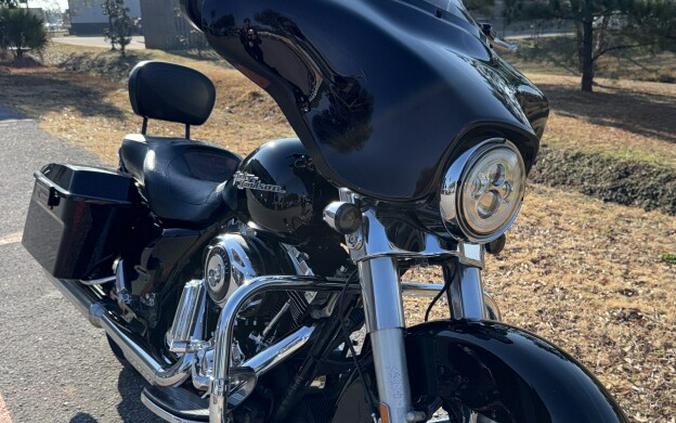 2011 Harley-Davidson® FLHX Street Glide®