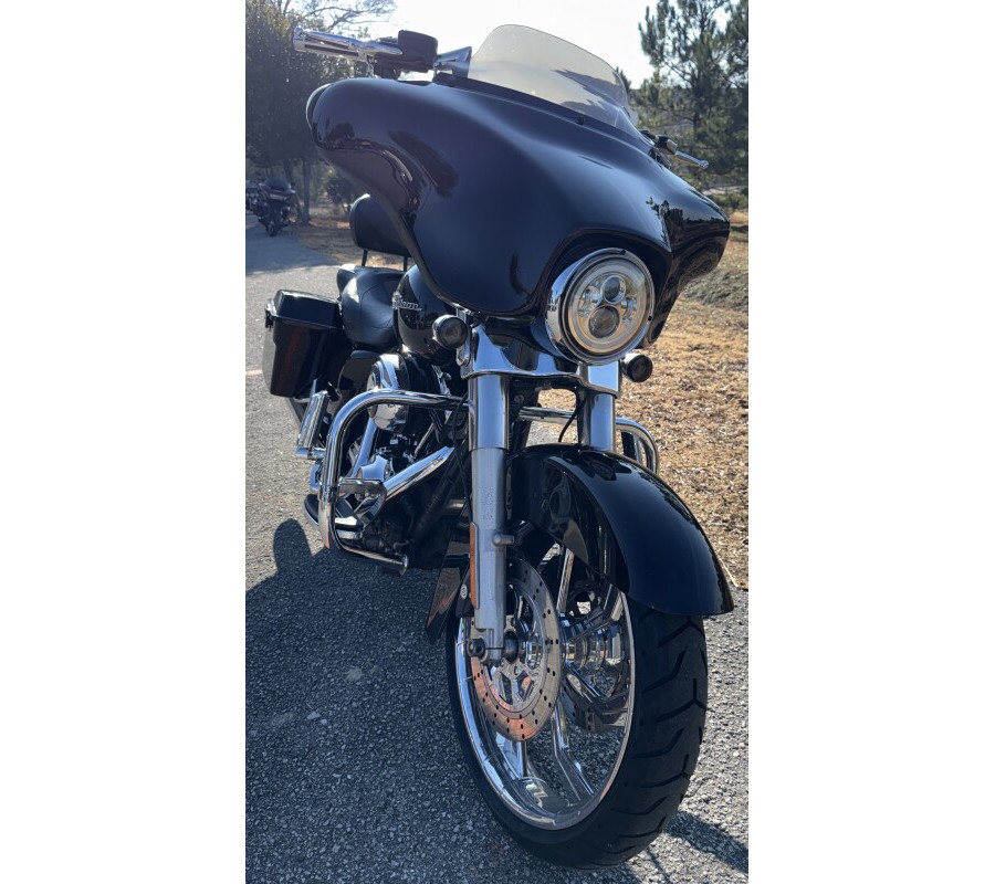 2011 Harley-Davidson® FLHX Street Glide®