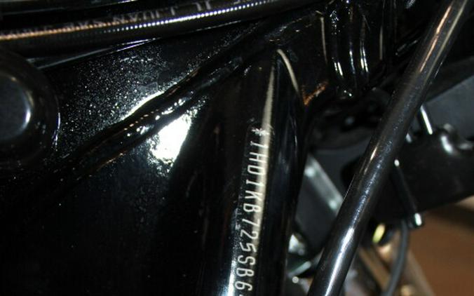 Harley-Davidson® Street Glide® 2025 Vivid Black