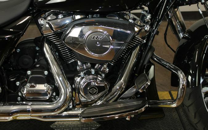 Harley-Davidson® Street Glide® 2025 Vivid Black