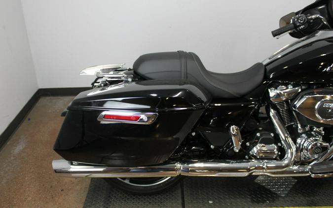 Harley-Davidson® Street Glide® 2025 Vivid Black