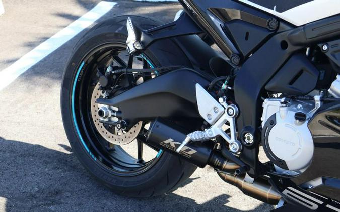 2025 CFMOTO 675SS