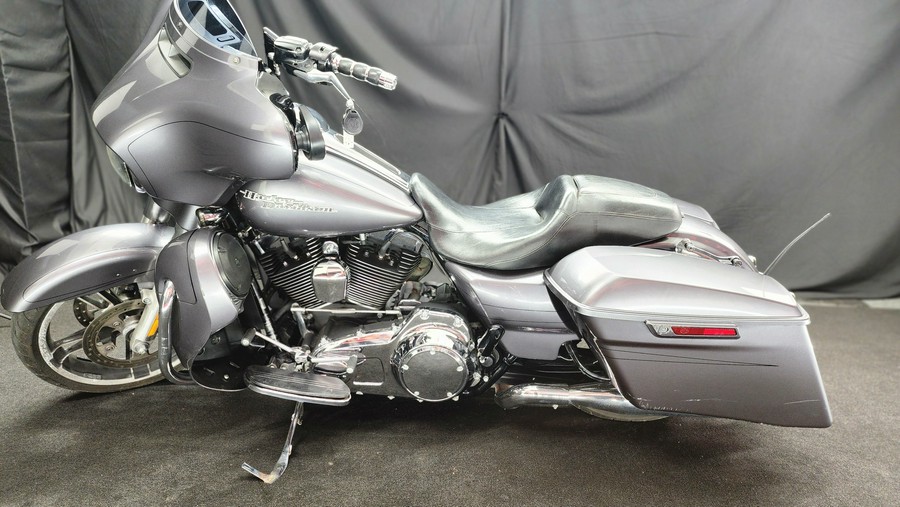 2014 Harley-Davidson® FLHXS