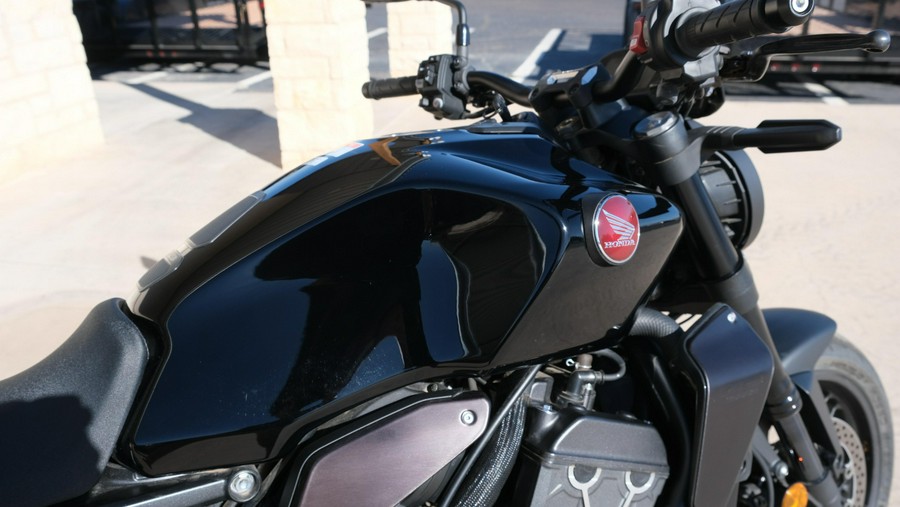 2023 HONDA CB1000R BLACK EDITION