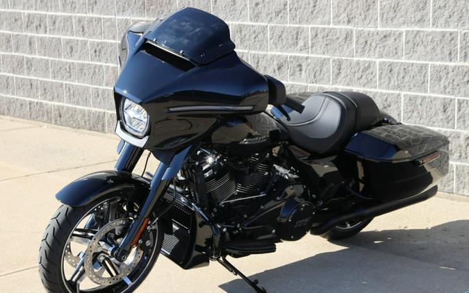 FLHX 2024 Street Glide®