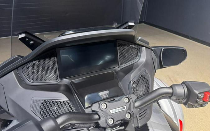 2025 Can-Am Spyder RT Limited Dark Wheels