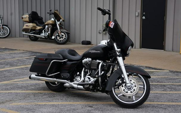 2015 Harley-Davidson FLHXS - Street Glide Special