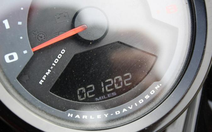 2020 Harley-Davidson Softail FXFBS - Fat Bob 114