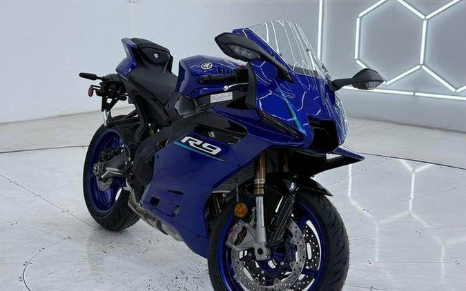 2027 Yamaha YZF R9