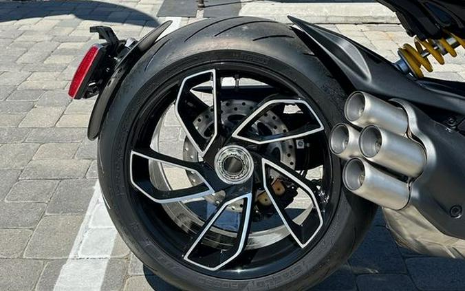 2024 Ducati Diavel V4 Black