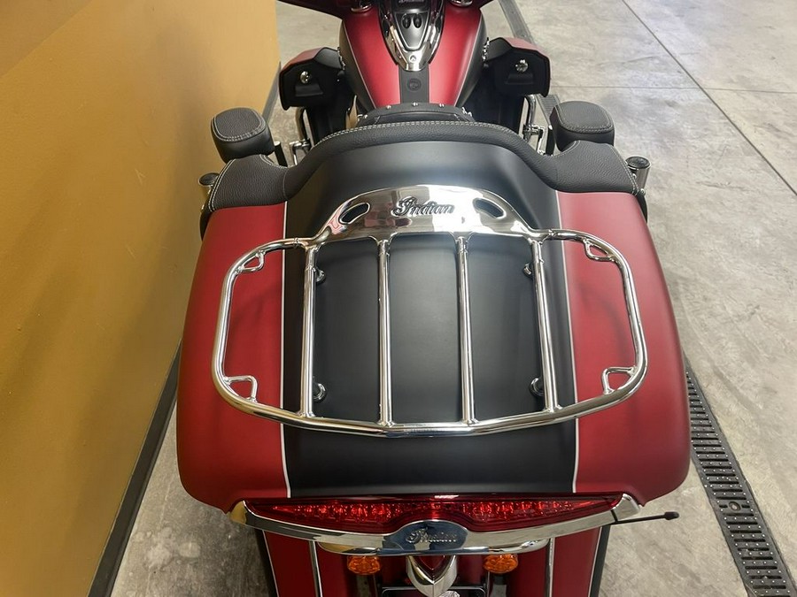 2019 Indian Motorcycle® Roadmaster® Icon Series Ruby Smoke/Thunder Black