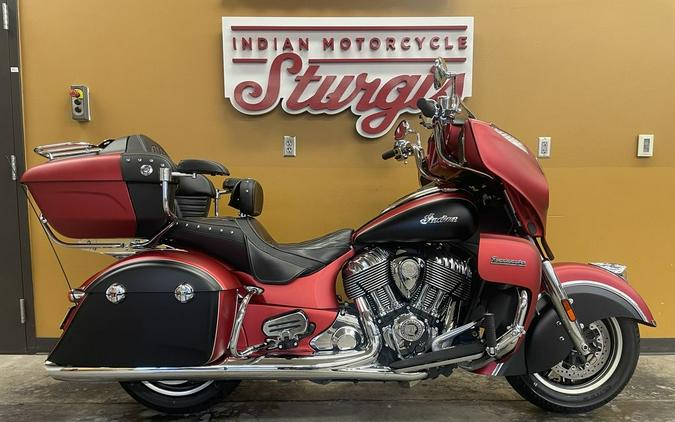 2019 Indian Motorcycle® Roadmaster® Icon Series Ruby Smoke/Thunder Black