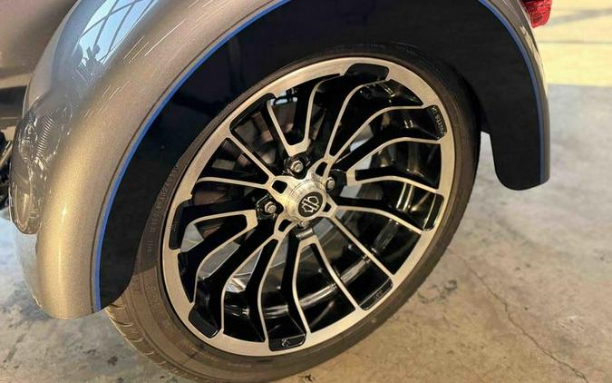 2021 Harley-Davidson® FLHTCUTG - Tri Glide® Ultra