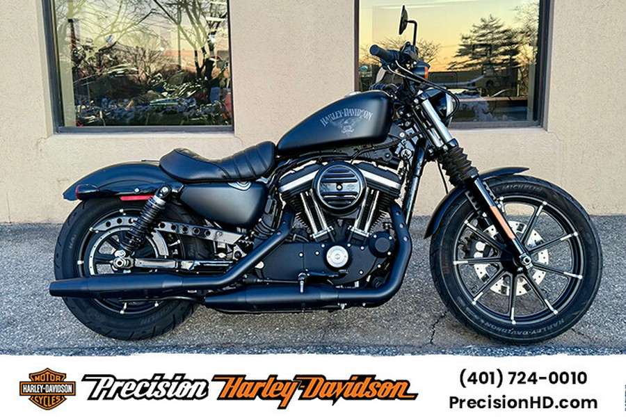 2017 Harley-Davidson® Iron 883™ XL883N