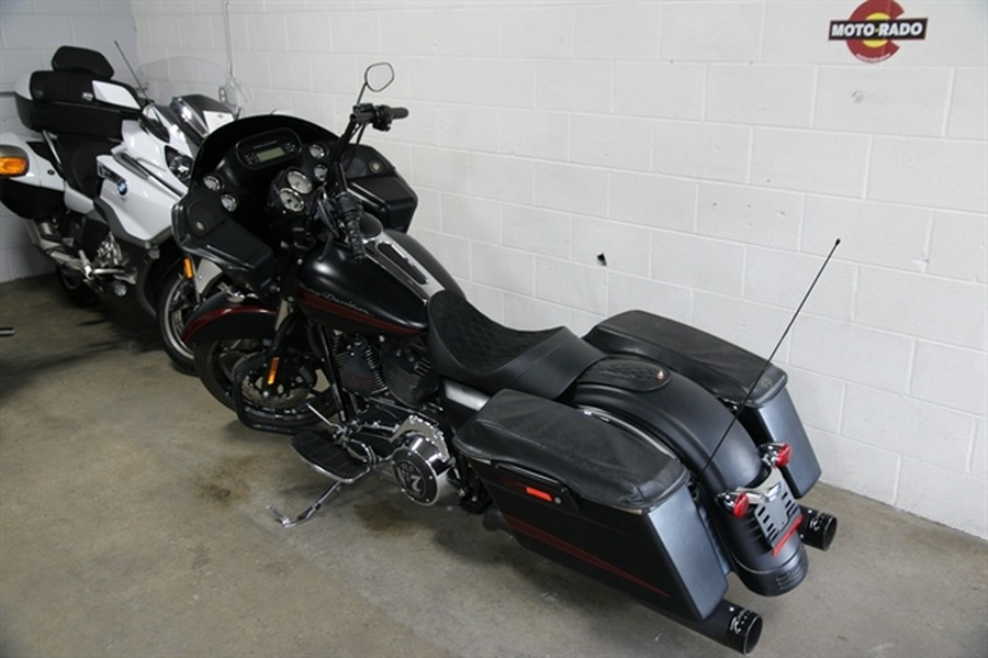 2011 HARLEY DAVIDSON ROAD GLIDE CUSTOM