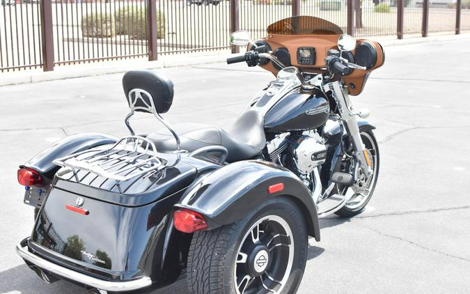 2016 Harley-Davidson Freewheeler Black FLRT