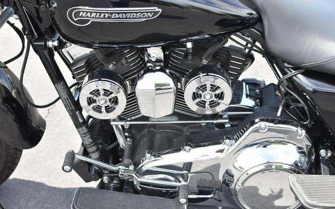2016 Harley-Davidson Freewheeler Black FLRT