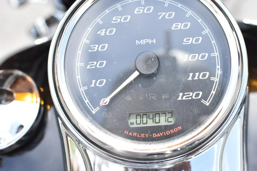 2016 Harley-Davidson Freewheeler Black FLRT