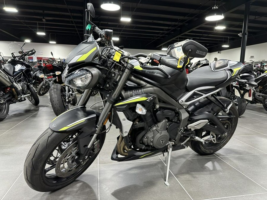 2022 Triumph Street Triple RS Matte Jet Black