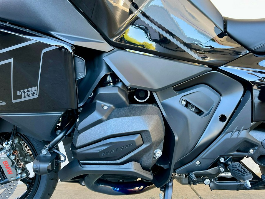 2026 BMW R1300RT