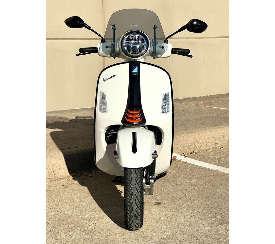 2025 Vespa GTS 310 SuperSport
