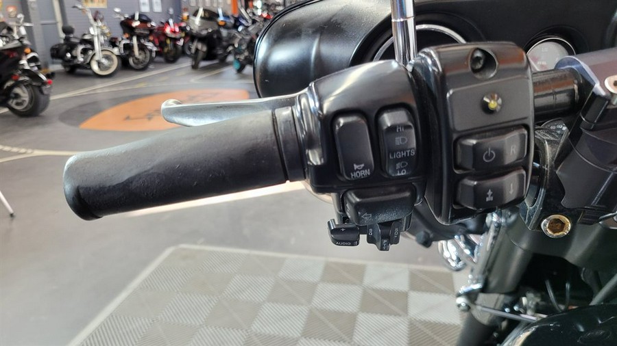 2011 Harley Davidson Triglide Flhtcutg