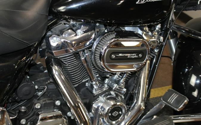 Harley-Davidson® Street Glide® 2017 BLACK