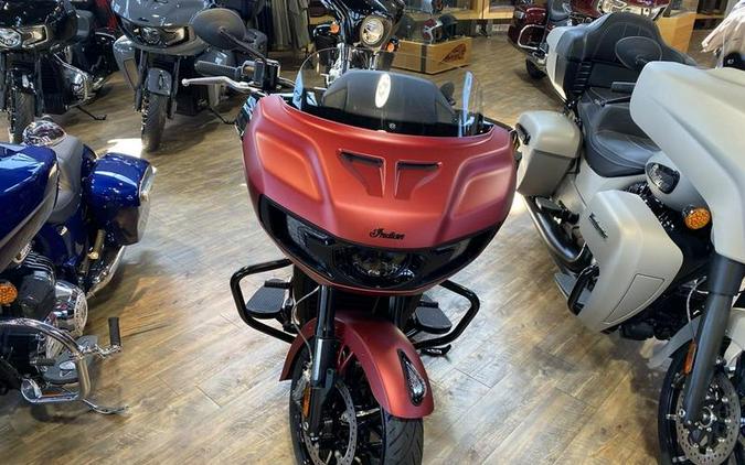 2024 Indian Motorcycle® Challenger® Dark Horse® w/PowerBand Audio Pkg Sunset Red Smoke