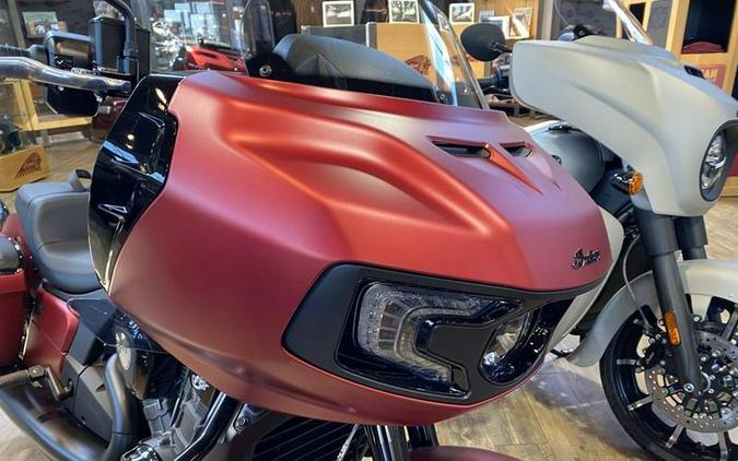 2024 Indian Motorcycle® Challenger® Dark Horse® w/PowerBand Audio Pkg Sunset Red Smoke