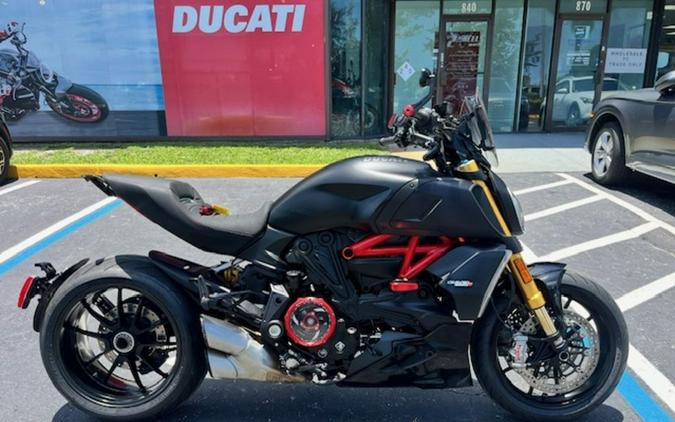 2021 Ducati Diavel 1260 S Total Black