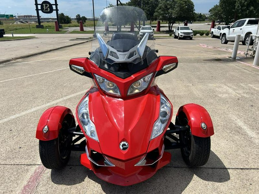 2012 Can-Am® Spyder® RT Audio & Convenience SE5