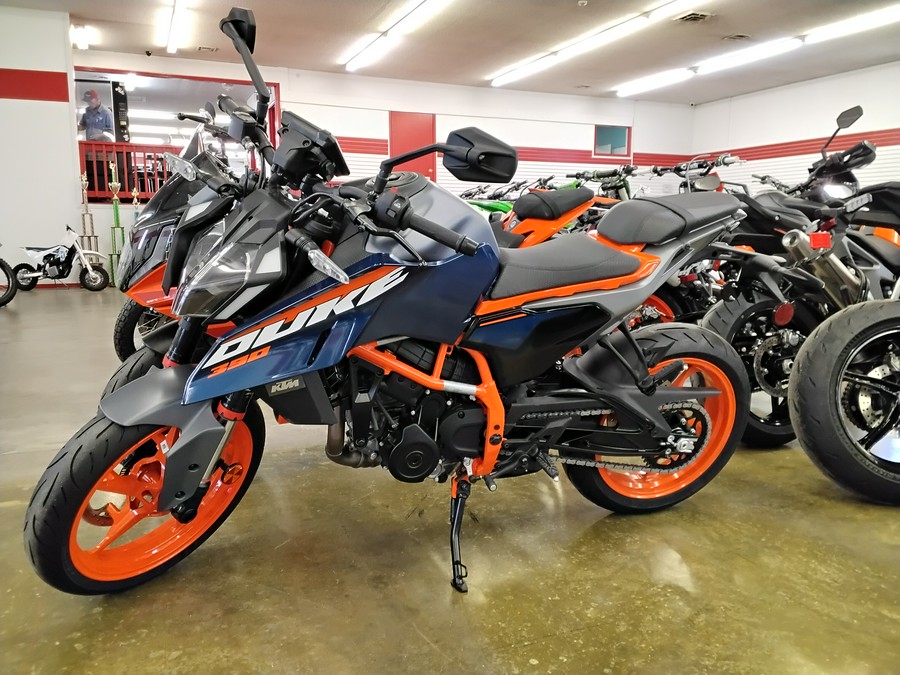 2024 KTM Duke 390