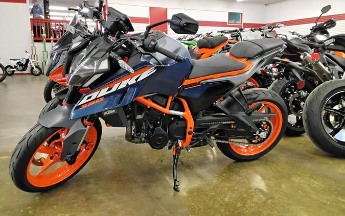 2024 KTM Duke 390